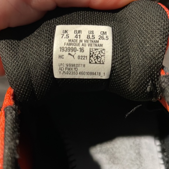 Puma shoes- basketball shoes - Picture 3 of 5